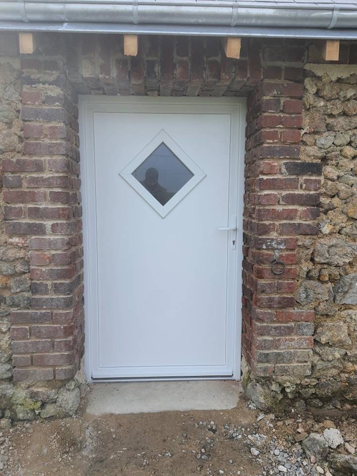 Porte d'entrée PVC